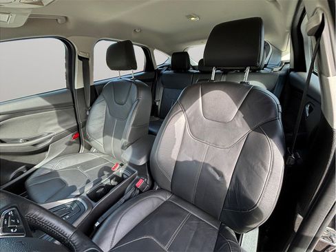 Used 2016 Ford Focus SE w/ Equipment Group 201A image 15