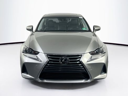 Used 2018 Lexus IS 300 AWD w/ Comfort Package image 2