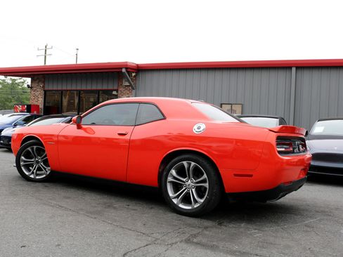 Used 2020 Dodge Challenger R/T image 7