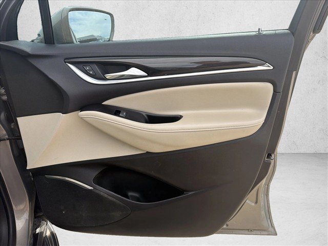 Used 2018 Buick Enclave Essence FWD image 24