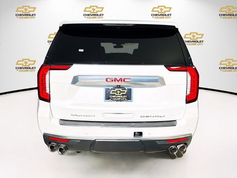 Used 2022 GMC Yukon Denali image 6