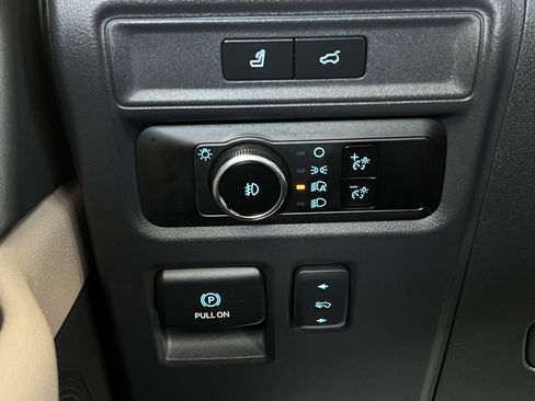 Used 2024 Ford Expedition Limited AWD/4WD image 51