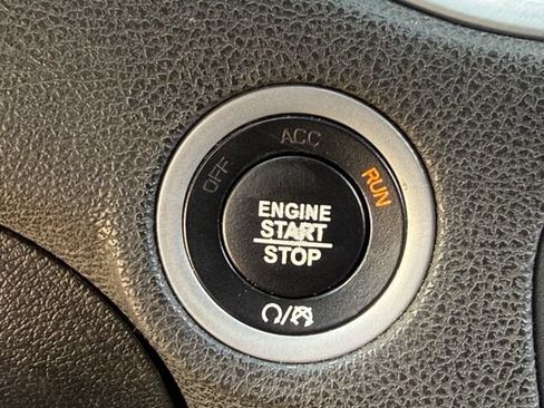 Used 2020 Dodge Charger Scat Pack RWD image 23