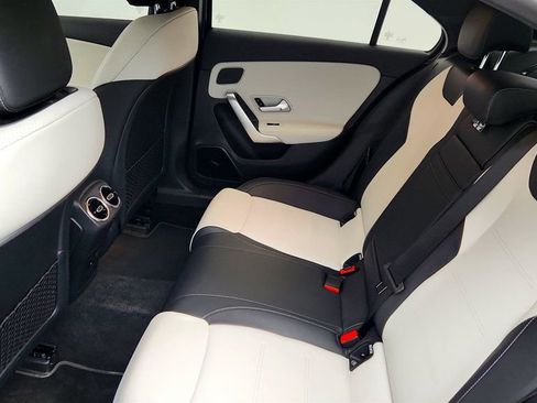 Used 2021 Mercedes-Benz A 35 AMG 4MATIC image 22