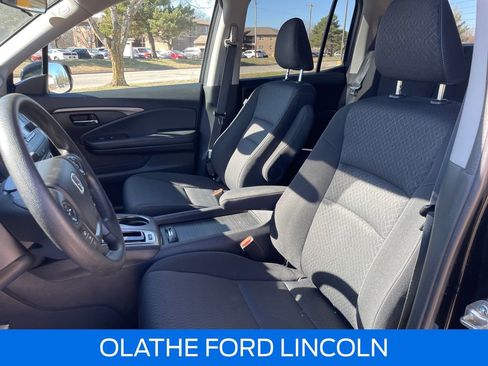 Used 2019 Honda Ridgeline Sport image 9