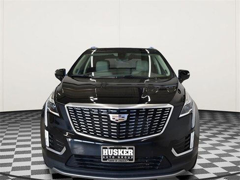 Used 2021 Cadillac XT5 Premium Luxury image 3