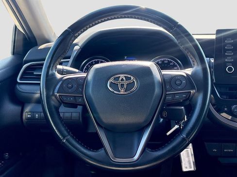 Used 2023 Toyota Camry SE image 11