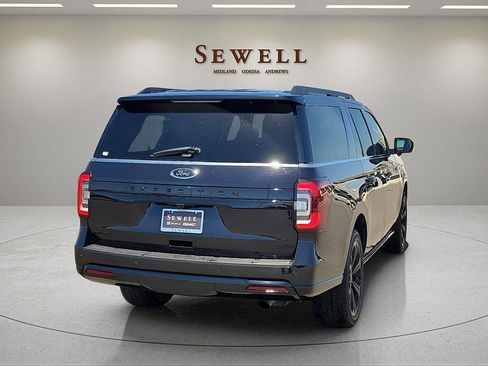 Used 2024 Ford Expedition Max Limited AWD/4WD image 5
