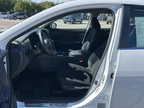 New 2025 Nissan Sentra S image 10