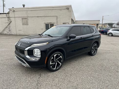 Used 2022 Mitsubishi Outlander SE image 7