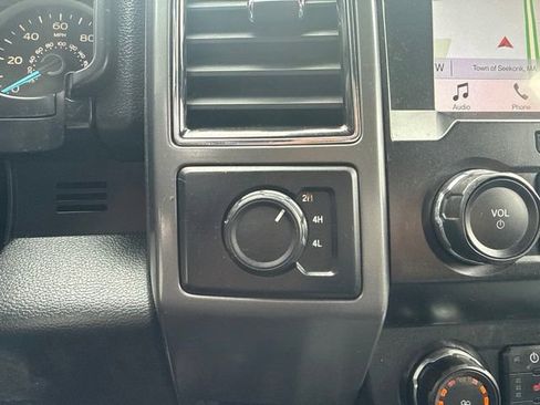 Used 2019 Ford F150 XLT w/ Equipment Group 302A Luxury AWD/4WD image 15