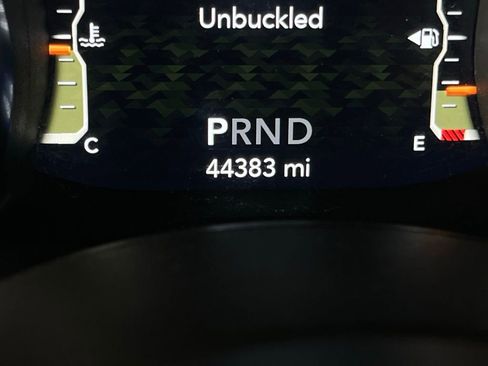 Used 2021 Jeep Wrangler Unlimited Sahara image 16