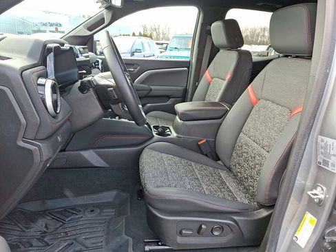 Certified 2024 Chevrolet Colorado Z71 w/ Z71 Convenience Package 2 image 11