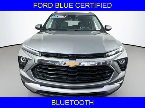 Used 2025 Chevrolet TrailBlazer LT FWD image 3