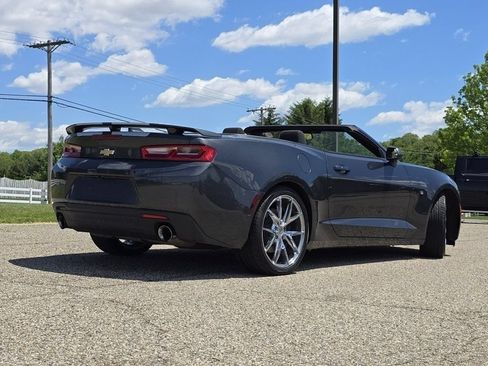 Used 2018 Chevrolet Camaro SS RWD image 15