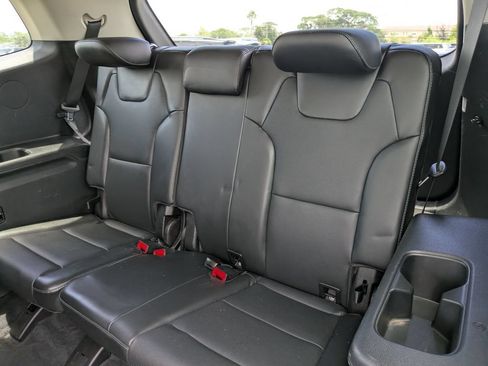 Used 2020 Kia Telluride LX FWD image 19