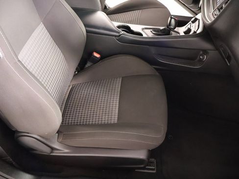 Used 2022 Dodge Challenger GT image 12