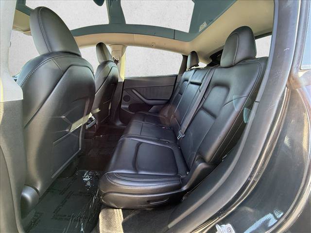 Used 2024 Tesla Model Y Long Range AWD/4WD image 22