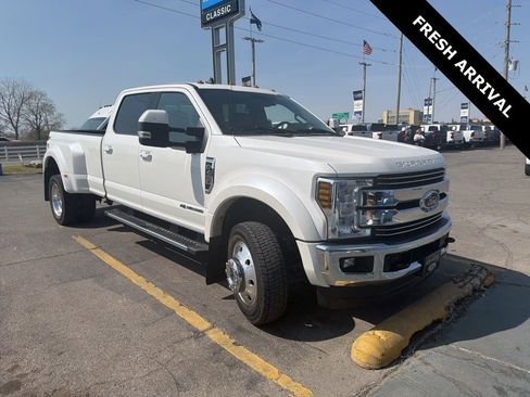 Used 2019 Ford F450 Lariat w/ Lariat Ultimate Package image 1