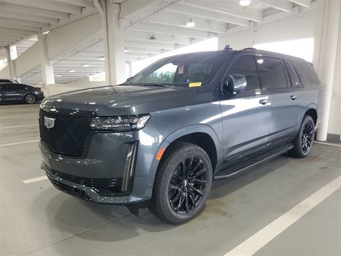 Used 2021 Cadillac Escalade ESV Sport Platinum w/ LPO, ONYX Package image 1