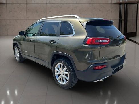 Used 2016 Jeep Cherokee Limited image 7