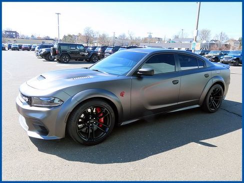 Used 2022 Dodge Charger SRT Hellcat w/ Harman/Kardon Audio Group image 3
