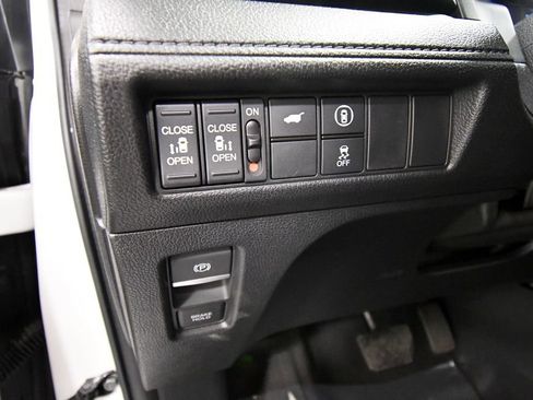 Certified 2024 Honda Odyssey EX-L image 20