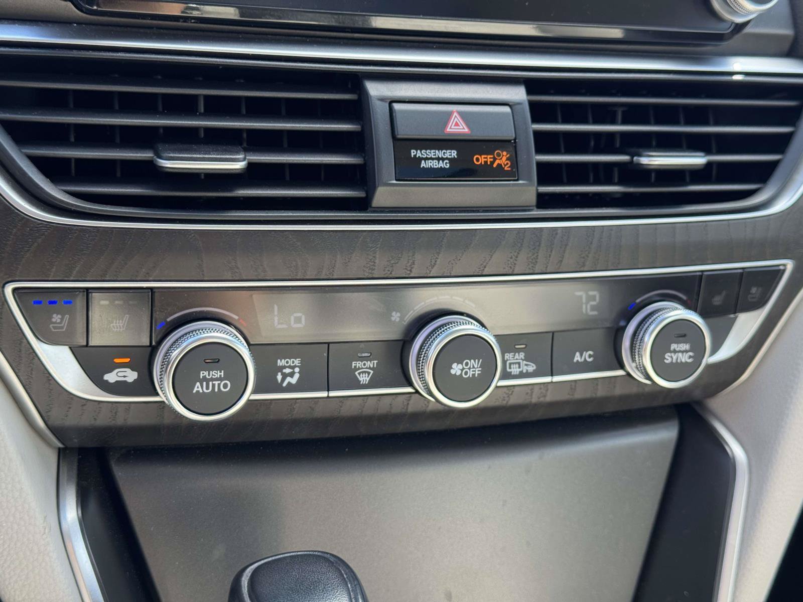 Used 2018 Honda Accord Touring image 26