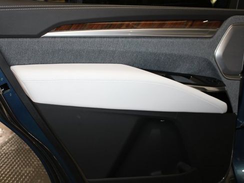 New 2026 Cadillac Escalade Platinum Sport image 13