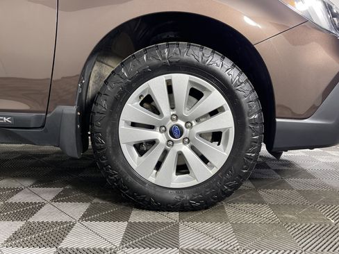 Used 2019 Subaru Outback 2.5i image 6