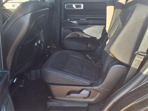 Certified 2020 Ford Explorer XLT w/ Class III Trailer Tow Package image 10