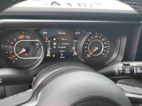 New 2026 Jeep Wrangler Unlimited Rubicon AWD/4WD image 15