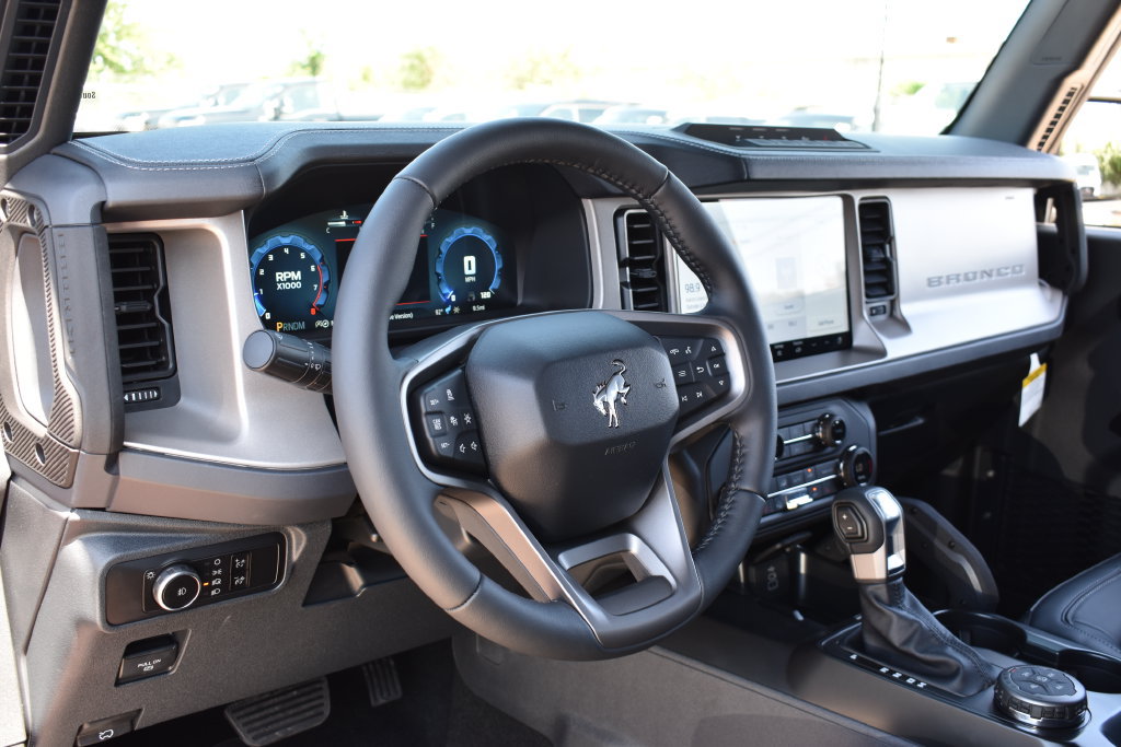 New 2026 Ford Bronco Outer Banks w/ Sasquatch Package AWD/4WD image 24