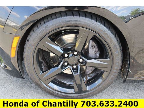 Used 2018 Chevrolet Camaro SS image 26