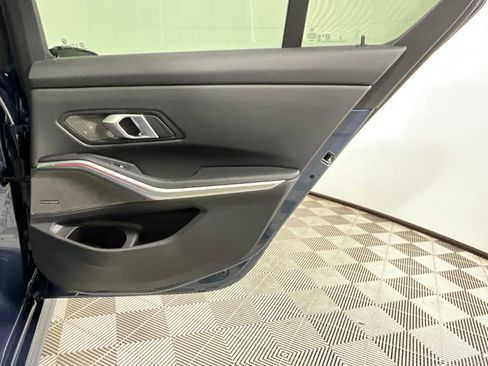 Used 2025 BMW M340i w/ Premium Package image 23