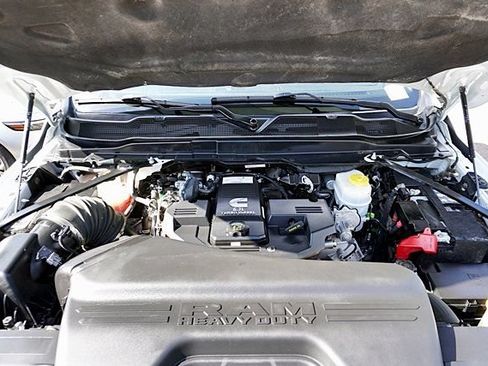 Certified 2024 RAM 2500 Laramie w/ Safety Group AWD/4WD image 17