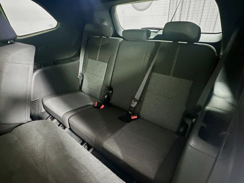 Used 2025 GMC Acadia Elevation image 29