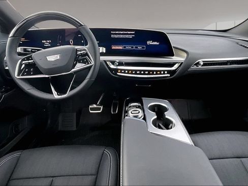 New 2027 Cadillac Lyriq Sport w/ LPO, Floor Liner Package AWD/4WD image 5