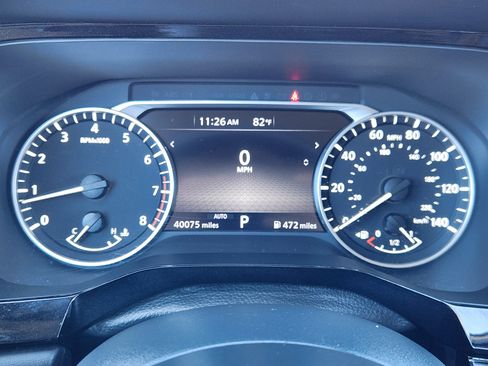 Used 2024 Nissan Pathfinder SV image 17