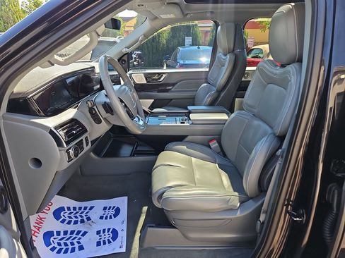 Used 2019 Lincoln Navigator L Reserve AWD/4WD image 9