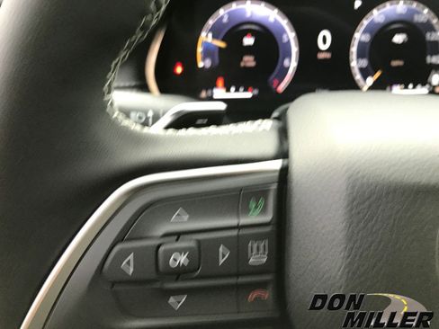 New 2025 Jeep Grand Cherokee L Altitude image 15