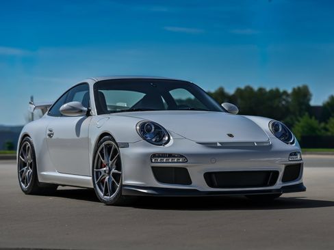 Used 2010 Porsche 911 GT3 RWD image 5