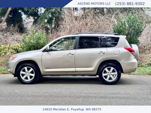 Used 2008 Toyota RAV4 Limited image 2