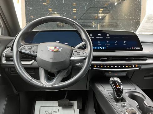 Used 2024 Cadillac XT4 Premium Luxury AWD/4WD image 20