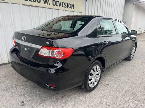 Used 2013 Toyota Corolla LE FWD image 3