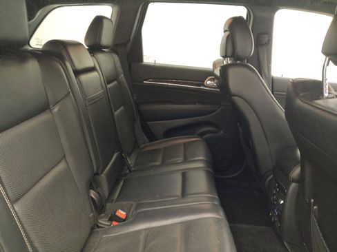 Used 2014 Jeep Grand Cherokee Overland w/ Advanced Technology Group image 19