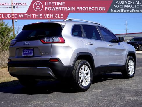 Used 2019 Jeep Cherokee Limited image 6