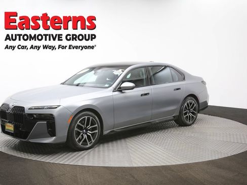 Used 2023 BMW 740i w/ Executive Package RWD image 60
