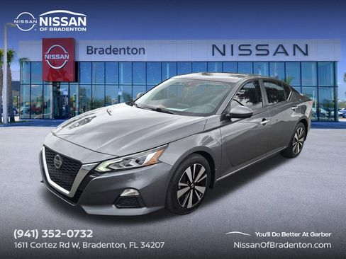 Used 2022 Nissan Altima 2.5 SV FWD image 1