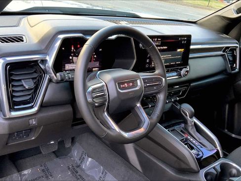 Used 2023 GMC Canyon Elevation w/ Convenience Package image 16